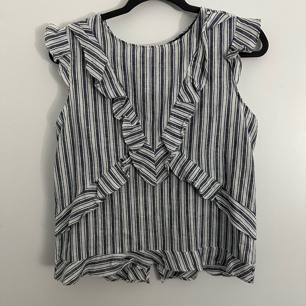 Harvé Benard Linen Blend Top. Size S.